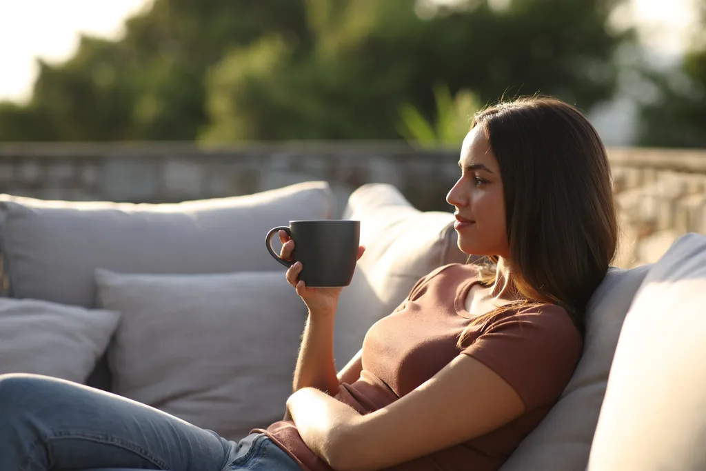 Want to sleep better naturally? Here are some simple tips to help you wind down and wake up feeling refreshed.